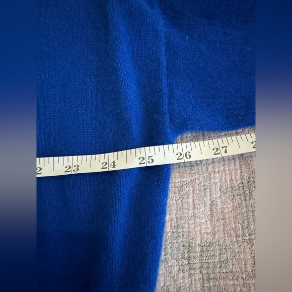 New Madewell (Re)sponsible Cashmere V-Neck Sweater - Picture 7 of 7